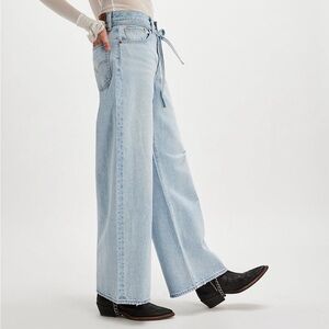 Levi’s XL Straight Ripped Jean